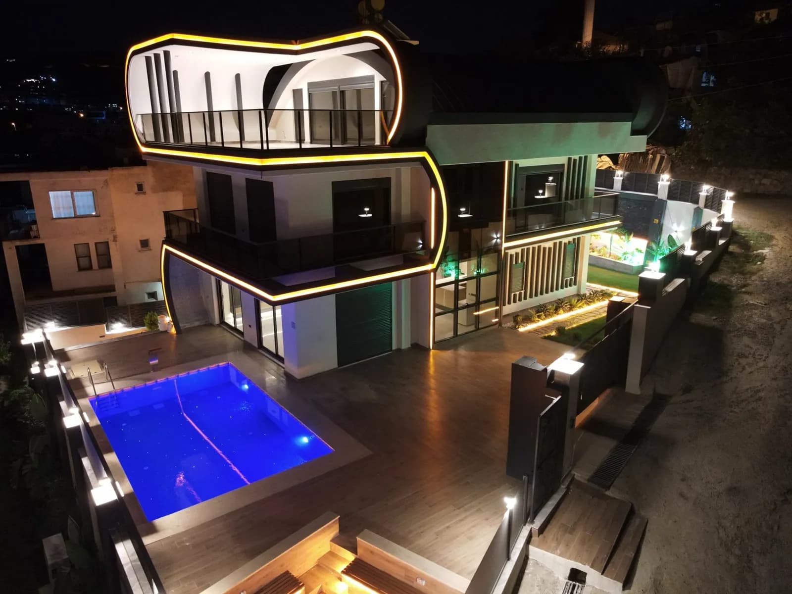 Luxury 5+1 Villa with Smart Home System in Alanya Kargıcak — photo 1