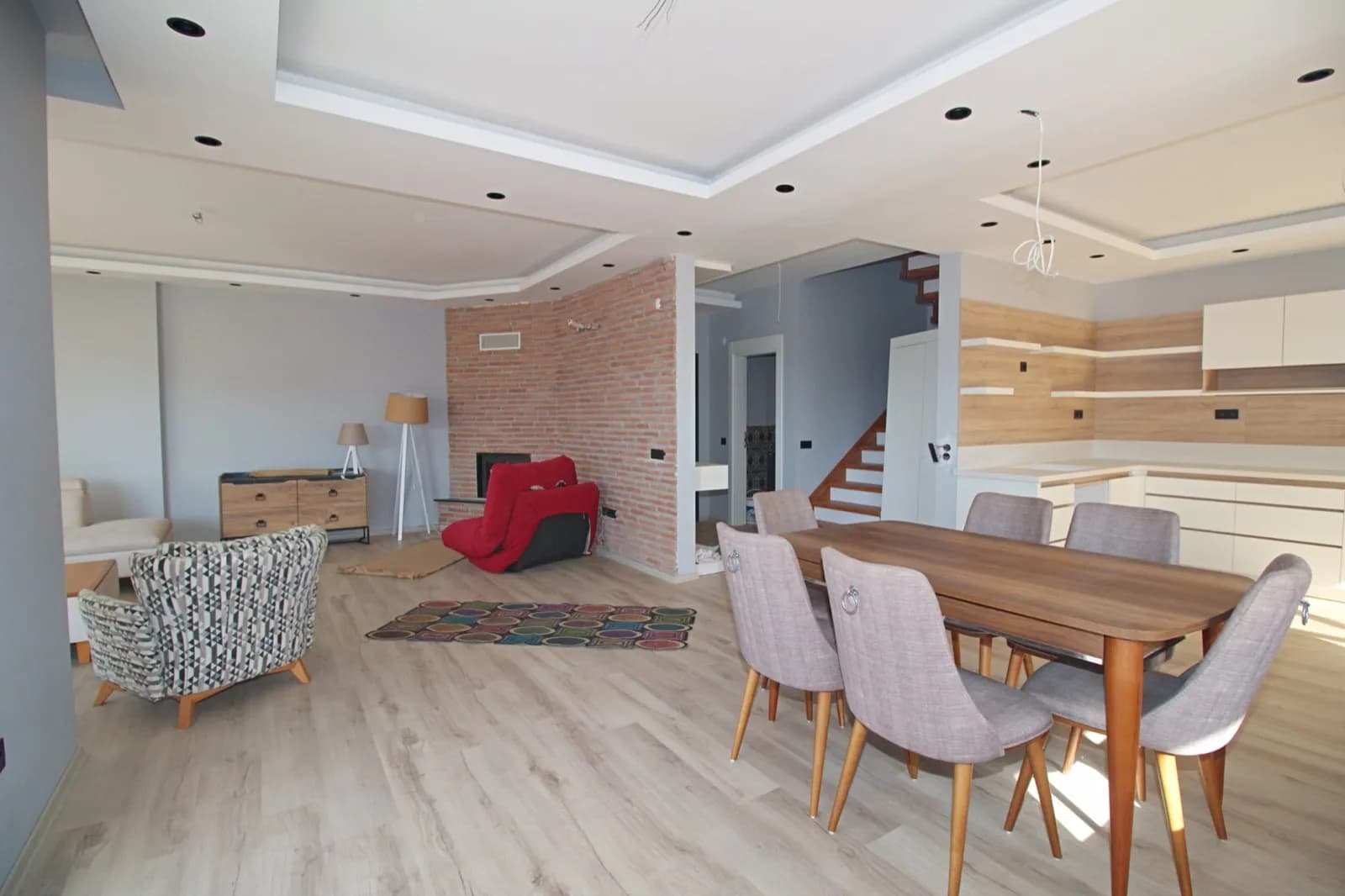 Spacious 3+1 Penthouse in Alanya Oba — photo 1